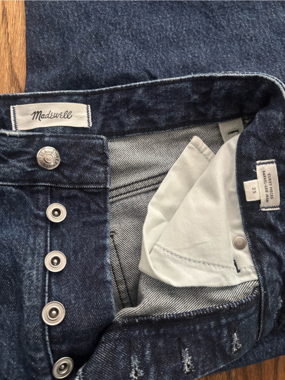 Madewell Curvy Pieced Barrel-Leg Jean - Picture 3 of 3
